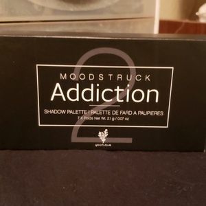 Younique moodstruck addiction pallet 2